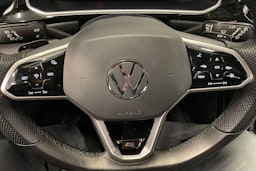 harmaa Volkswagen T-Roc 2023 kuva 24.