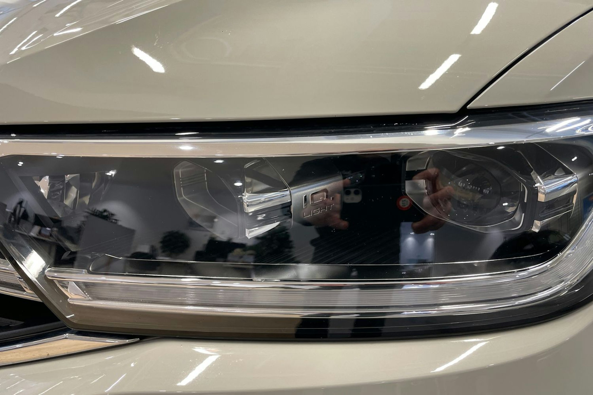 harmaa Volkswagen T-Roc 2023 kuva 29.