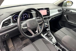 harmaa Volkswagen T-Roc 2023 kuva 3.