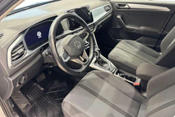 harmaa Volkswagen T-Roc 2023 kuva 6.