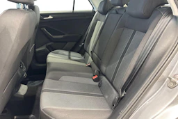 harmaa Volkswagen T-Roc 2023 kuva 8.