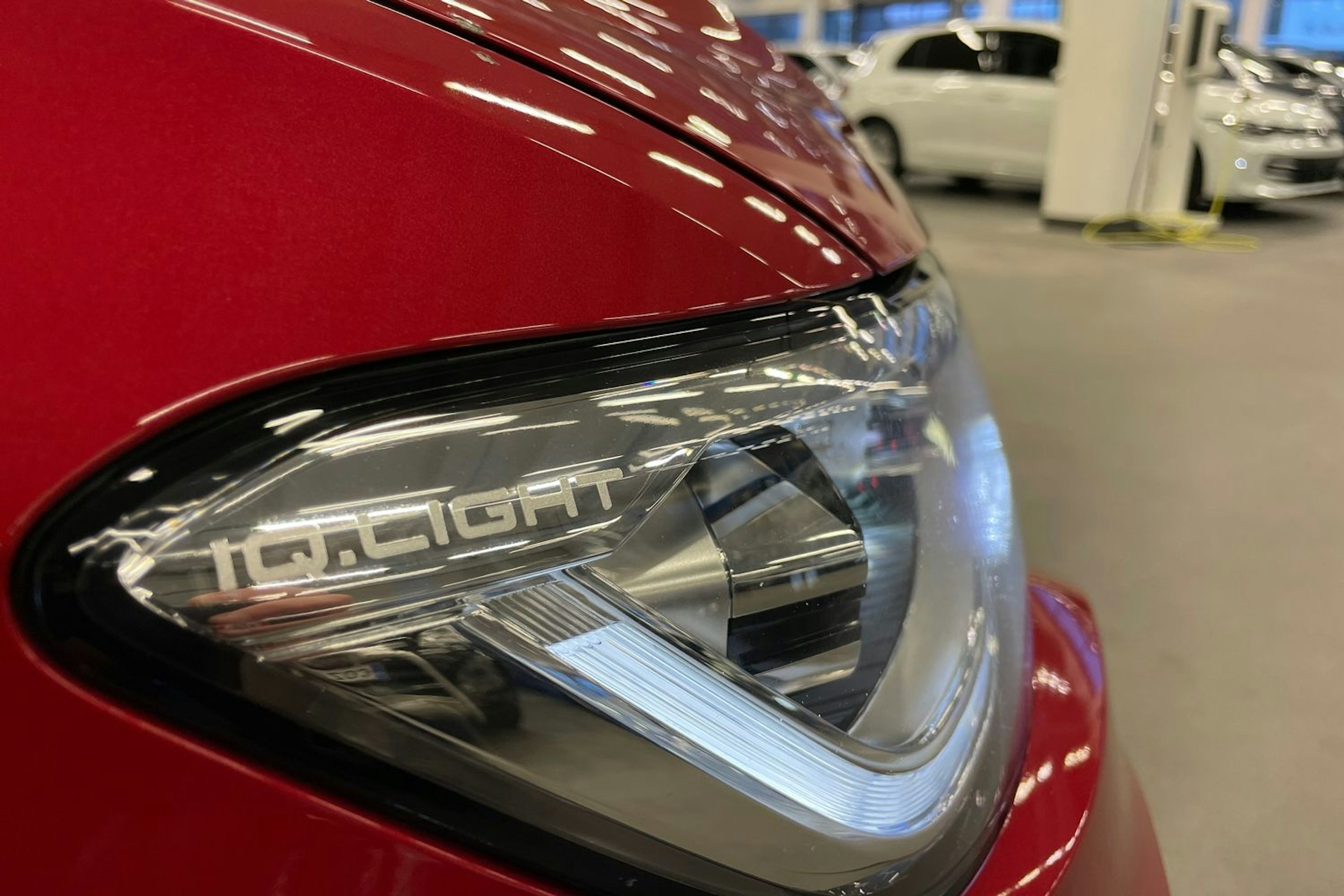 punainen Volkswagen T-Roc 2023 kuva 26.