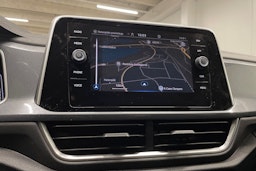 valkoinen Volkswagen T-Roc 2023 kuva 21.