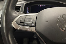 valkoinen Volkswagen T-Roc 2023 kuva 25.