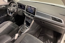 valkoinen Volkswagen T-Roc 2023 kuva 29.