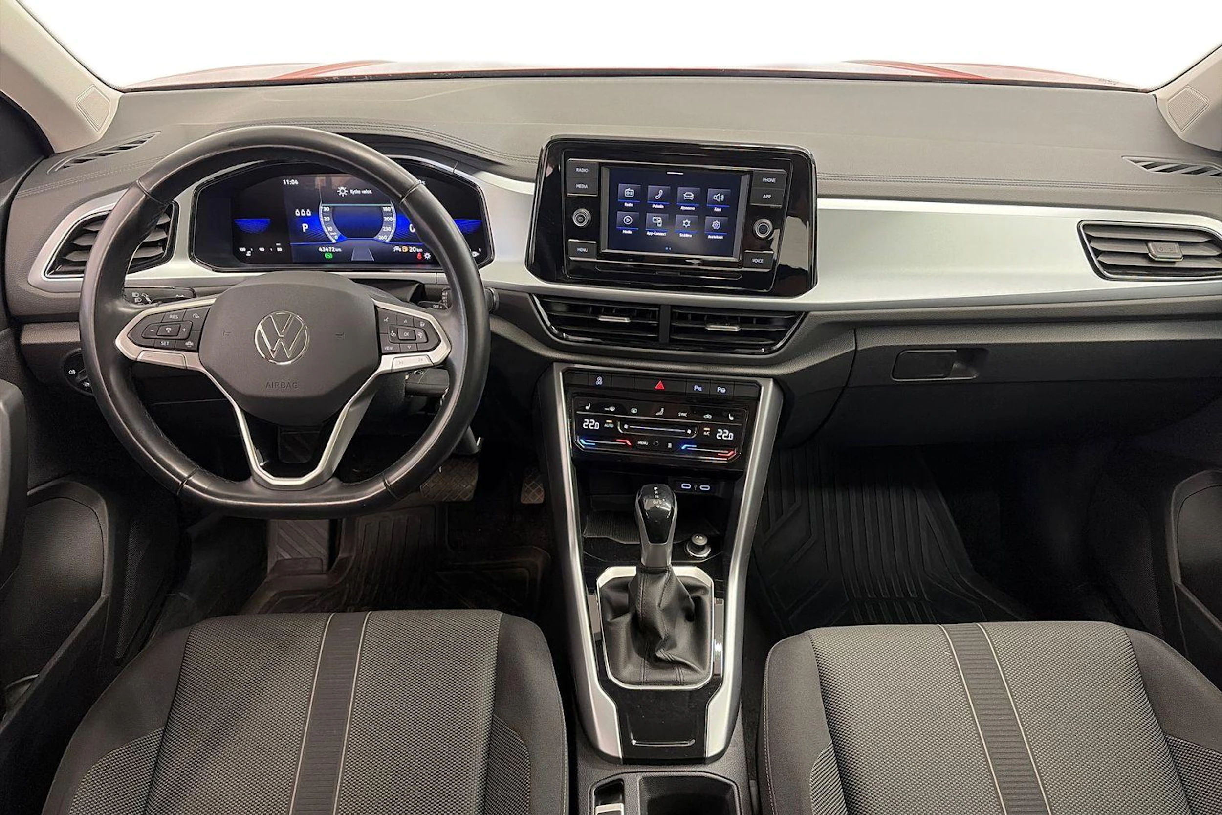 punainen Volkswagen T-Roc 2023 kuva 9.