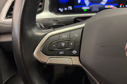 punainen Volkswagen T-Roc 2023 kuva 17.