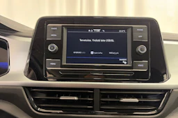 punainen Volkswagen T-Roc 2023 kuva 20.