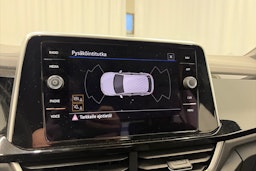 harmaa Volkswagen T-Roc 2023 kuva 17.