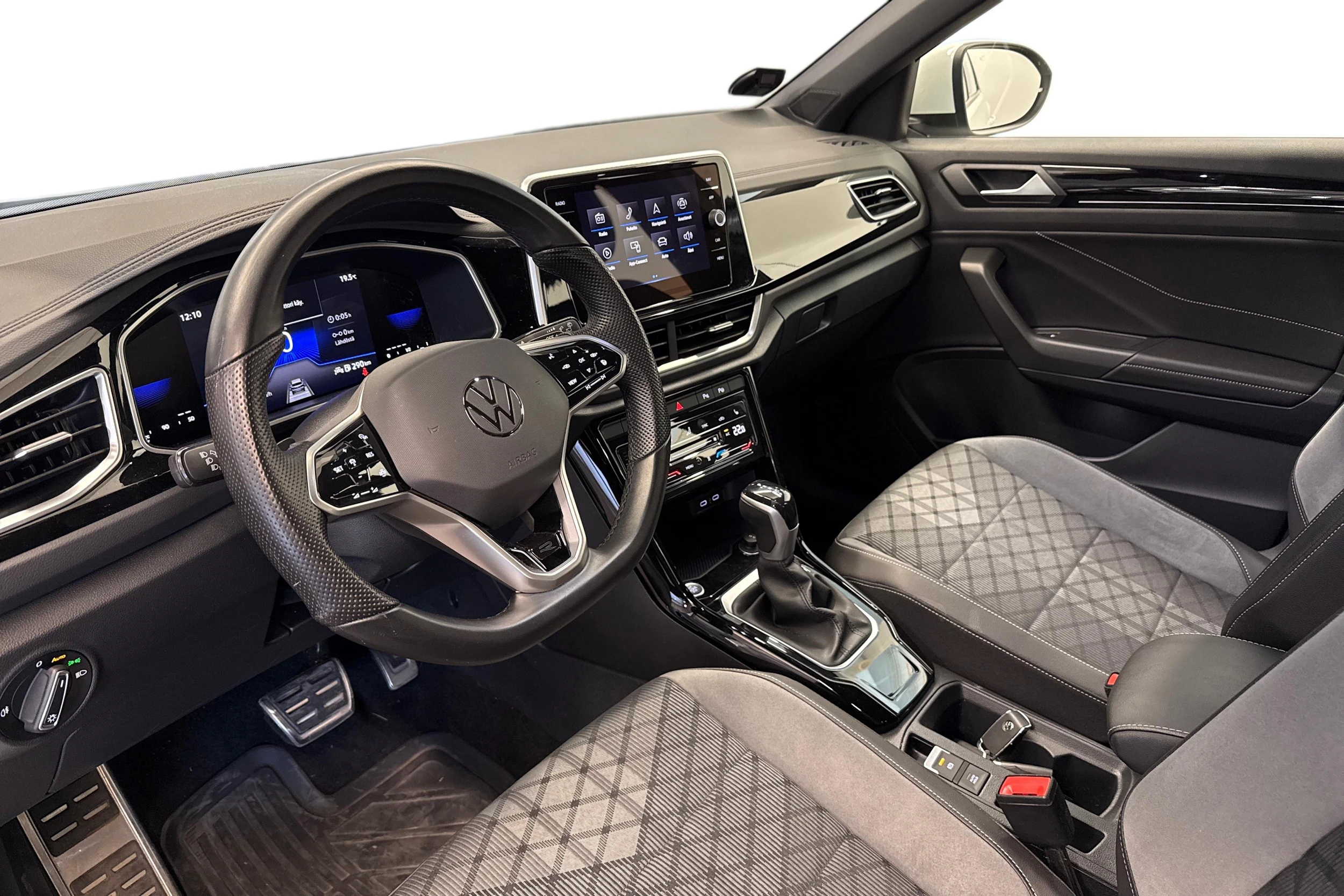 Valkoinen Volkswagen T-Roc 2023 kuva 8.