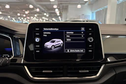 Valkoinen Volkswagen T-Roc 2023 kuva 36.