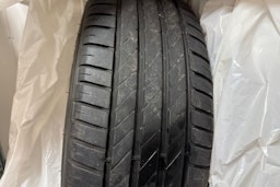 Harmaa Volkswagen T-Roc 2023 kuva 13.