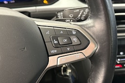 Harmaa Volkswagen T-Roc 2023 kuva 18.