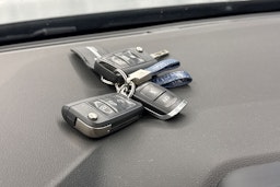 Harmaa Volkswagen T-Roc 2023 kuva 23.