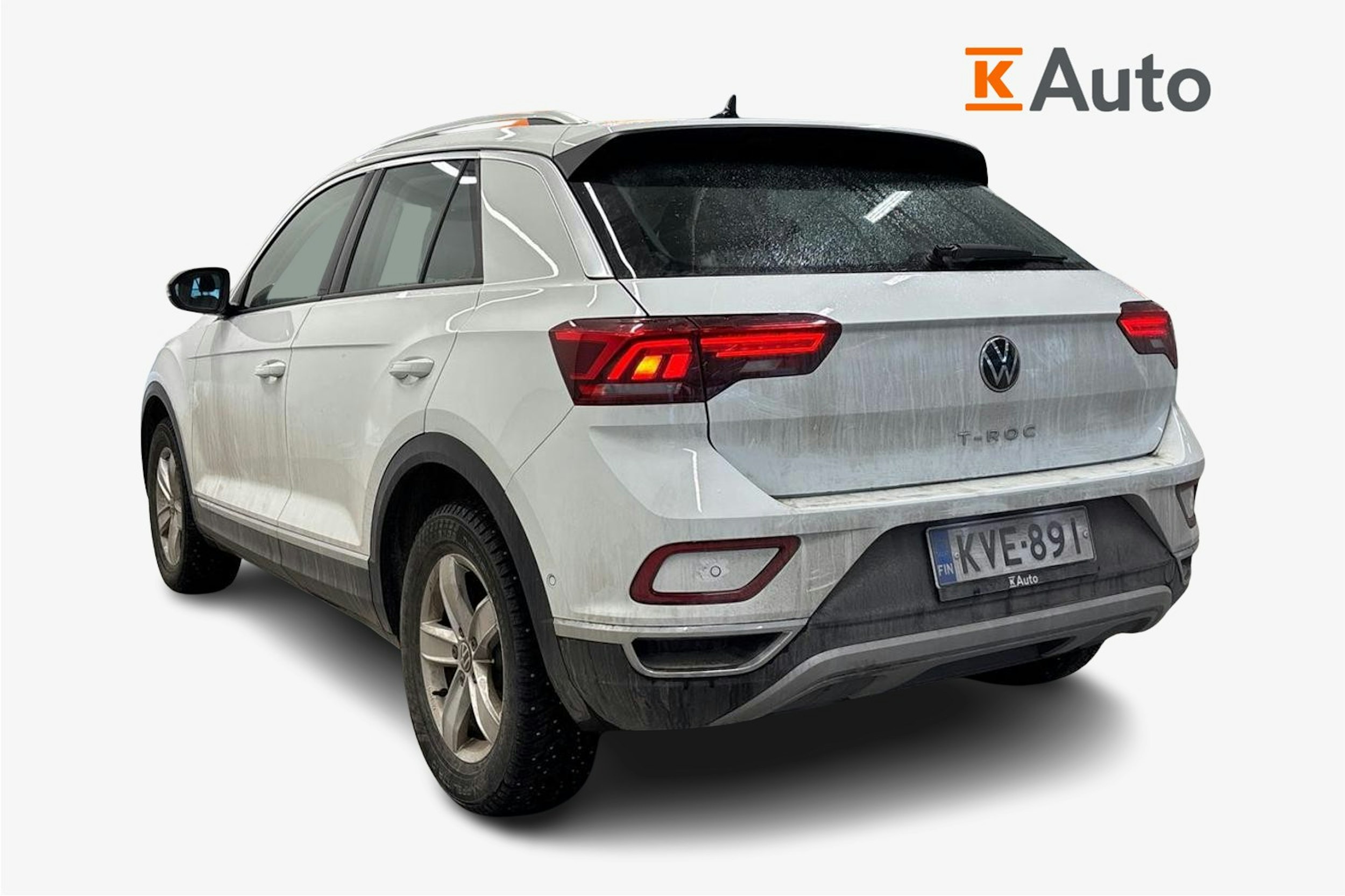 valkoinen Volkswagen T-Roc 2023 kuva 2.