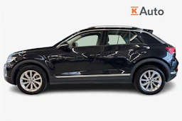 musta Volkswagen T-Roc 2023 kuva 7.
