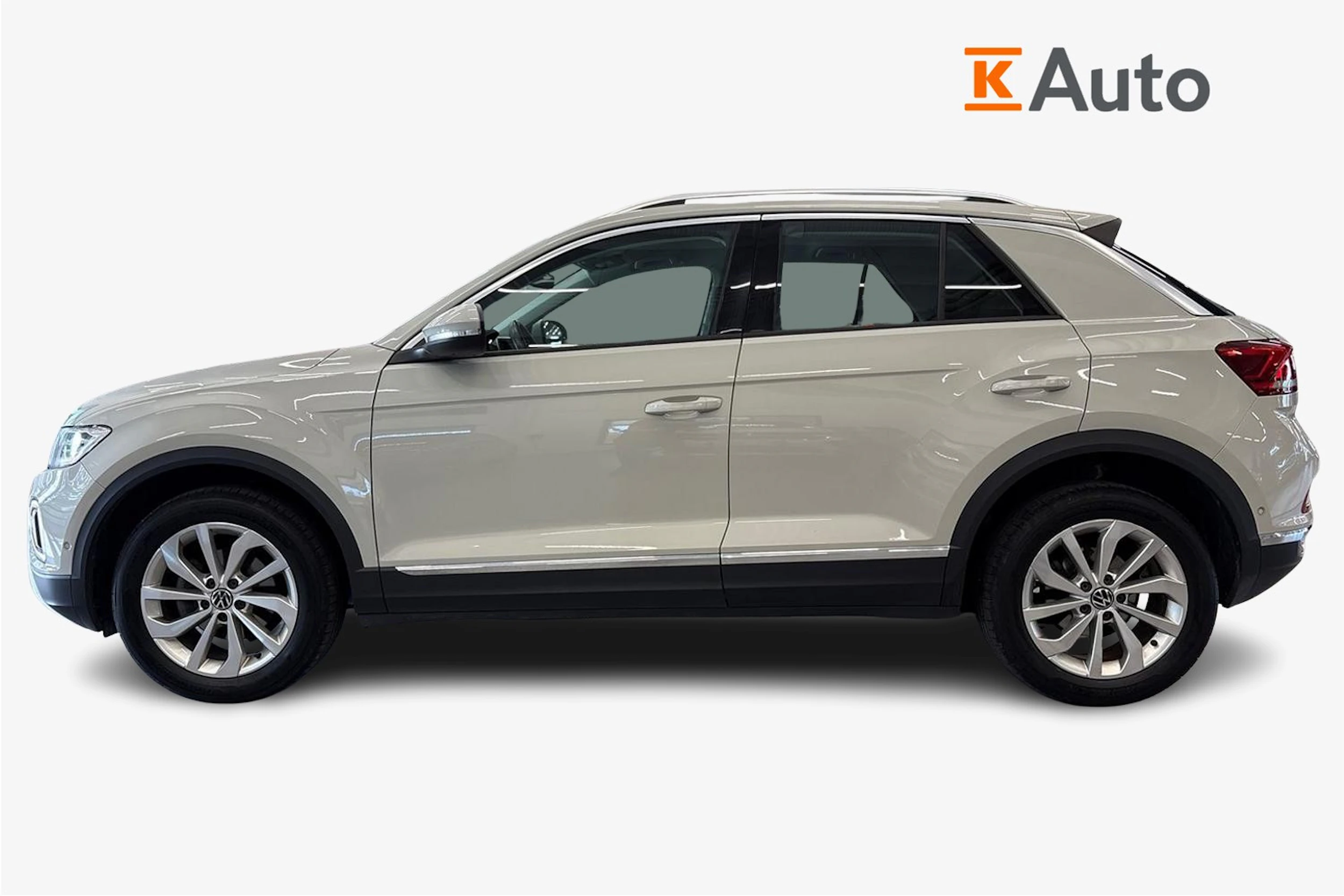 harmaa Volkswagen T-Roc 2023 kuva 5.