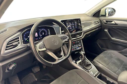 harmaa Volkswagen T-Roc 2023 kuva 6.