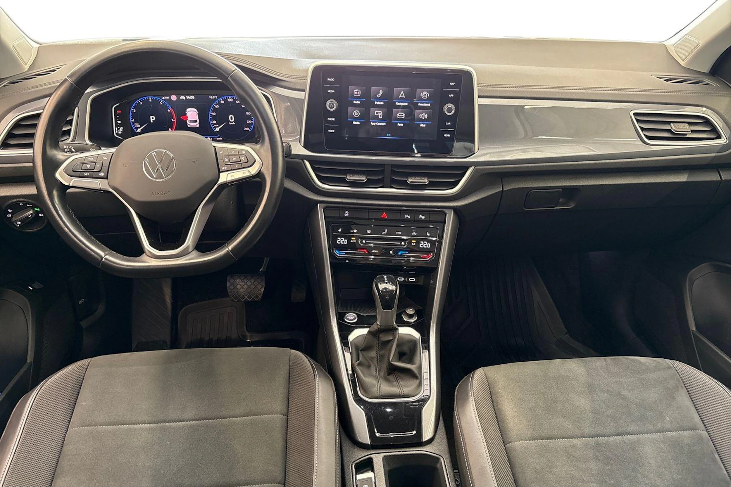 harmaa Volkswagen T-Roc 2023 kuva 7.