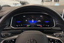 valkoinen Volkswagen T-Roc 2023 kuva 15.