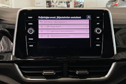 valkoinen Volkswagen T-Roc 2023 kuva 19.