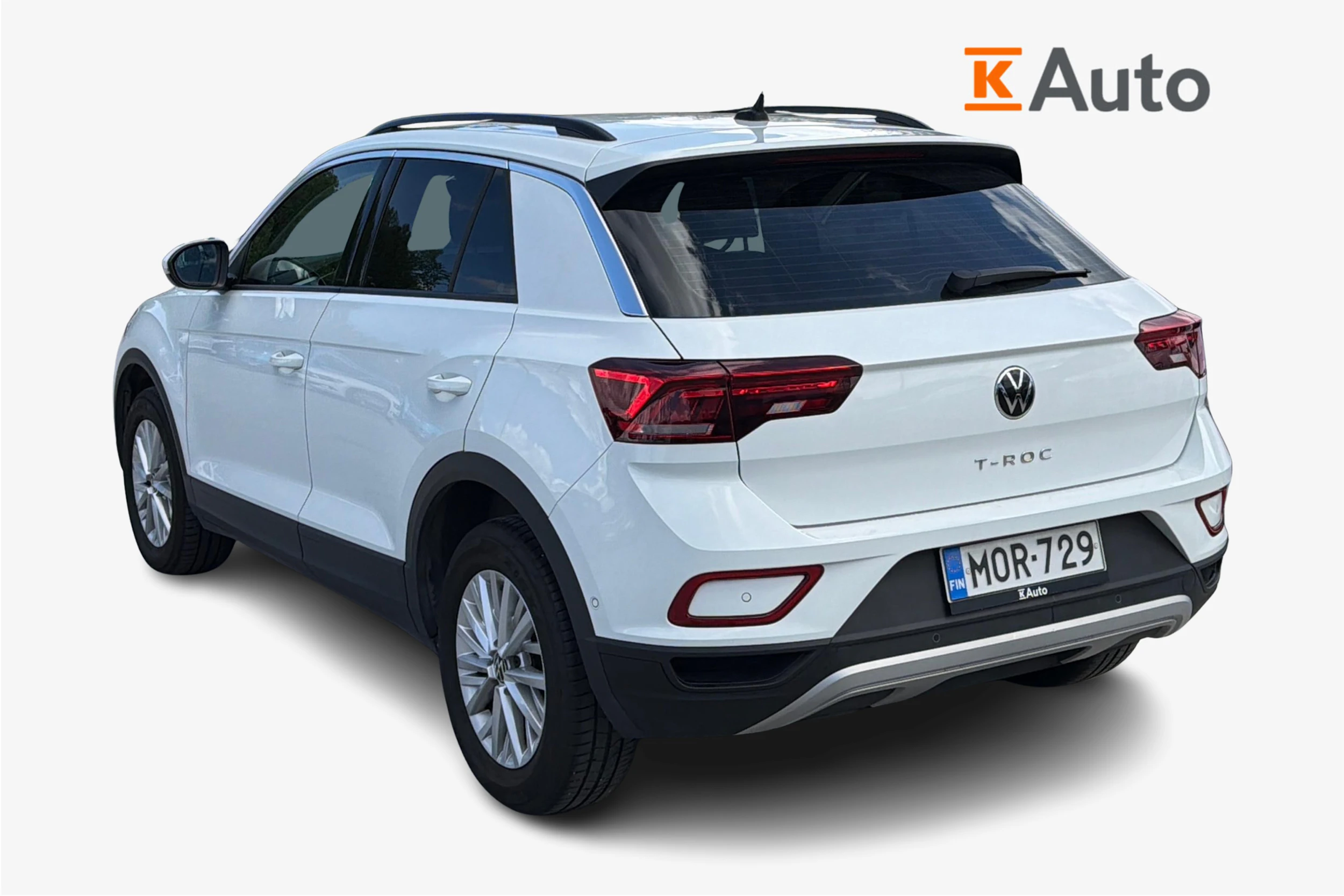valkoinen Volkswagen T-Roc 2023 kuva 2.