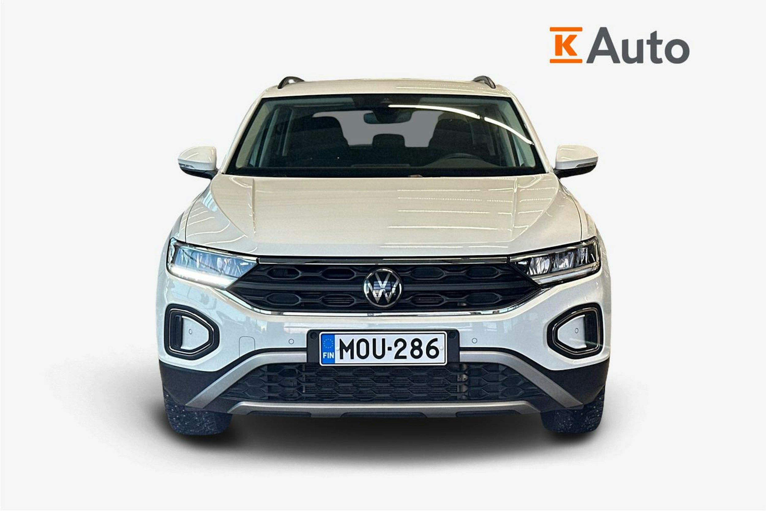 valkoinen Volkswagen T-Roc 2023 kuva 5.