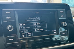 valkoinen Volkswagen T-Roc 2023 kuva 27.