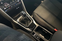 valkoinen Volkswagen T-Roc 2023 kuva 30.