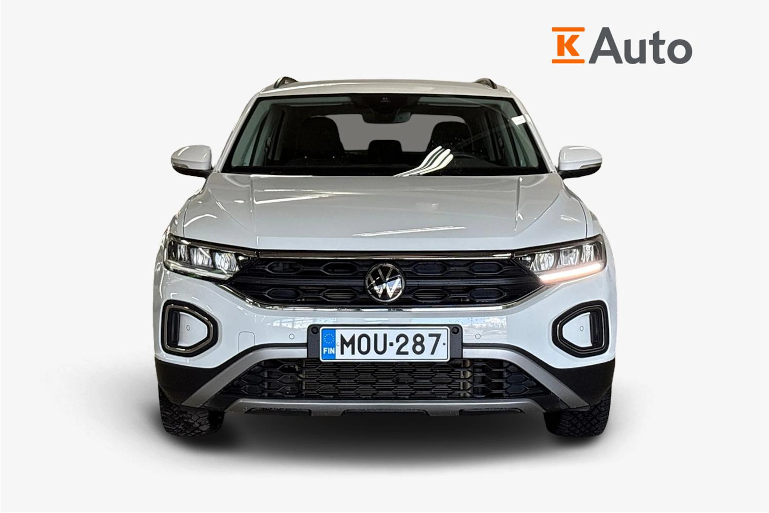 valkoinen Volkswagen T-Roc 2023 kuva 5.