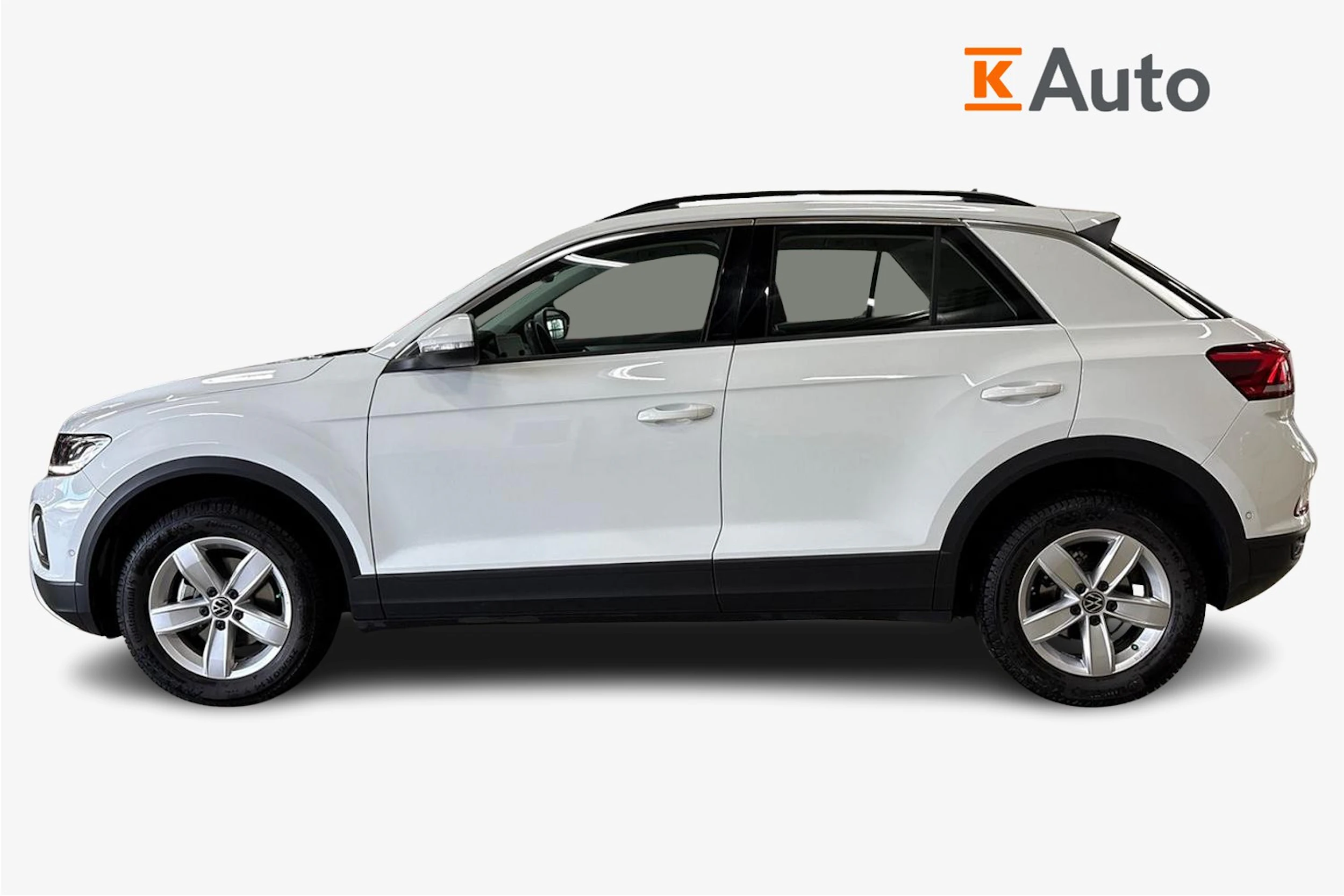 valkoinen Volkswagen T-Roc 2023 kuva 7.