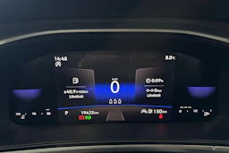 valkoinen Volkswagen T-Roc 2023 kuva 16.