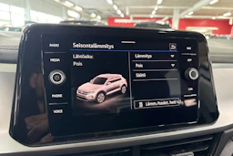 valkoinen Volkswagen T-Roc 2023 kuva 23.