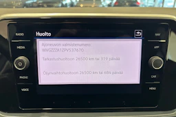 Sininen Volkswagen T-Roc 2023 kuva 16.