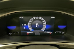 harmaa Volkswagen T-Roc 2023 kuva 19.