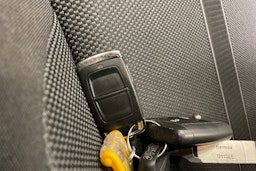 harmaa Volkswagen T-Roc 2023 kuva 23.