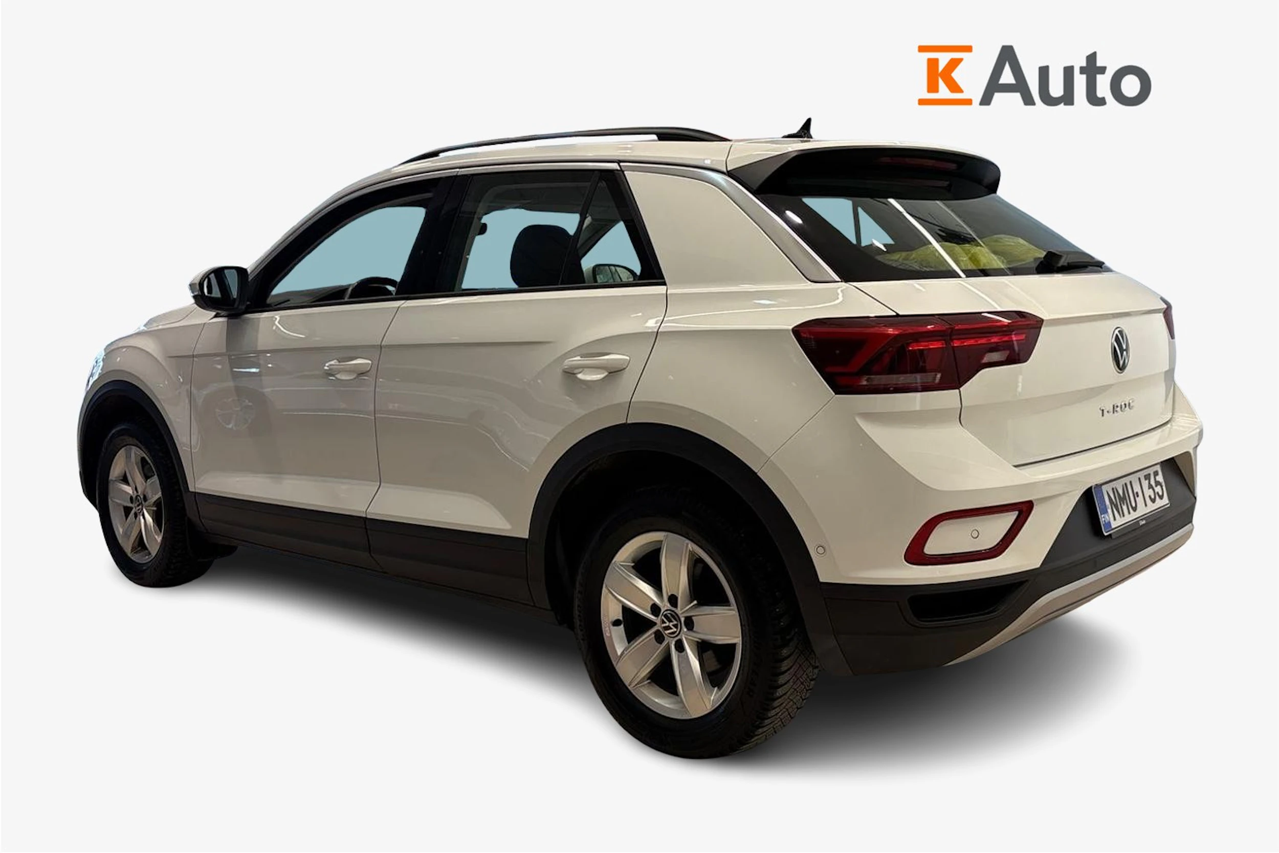 Valkoinen Volkswagen T-Roc 2023 kuva 2.