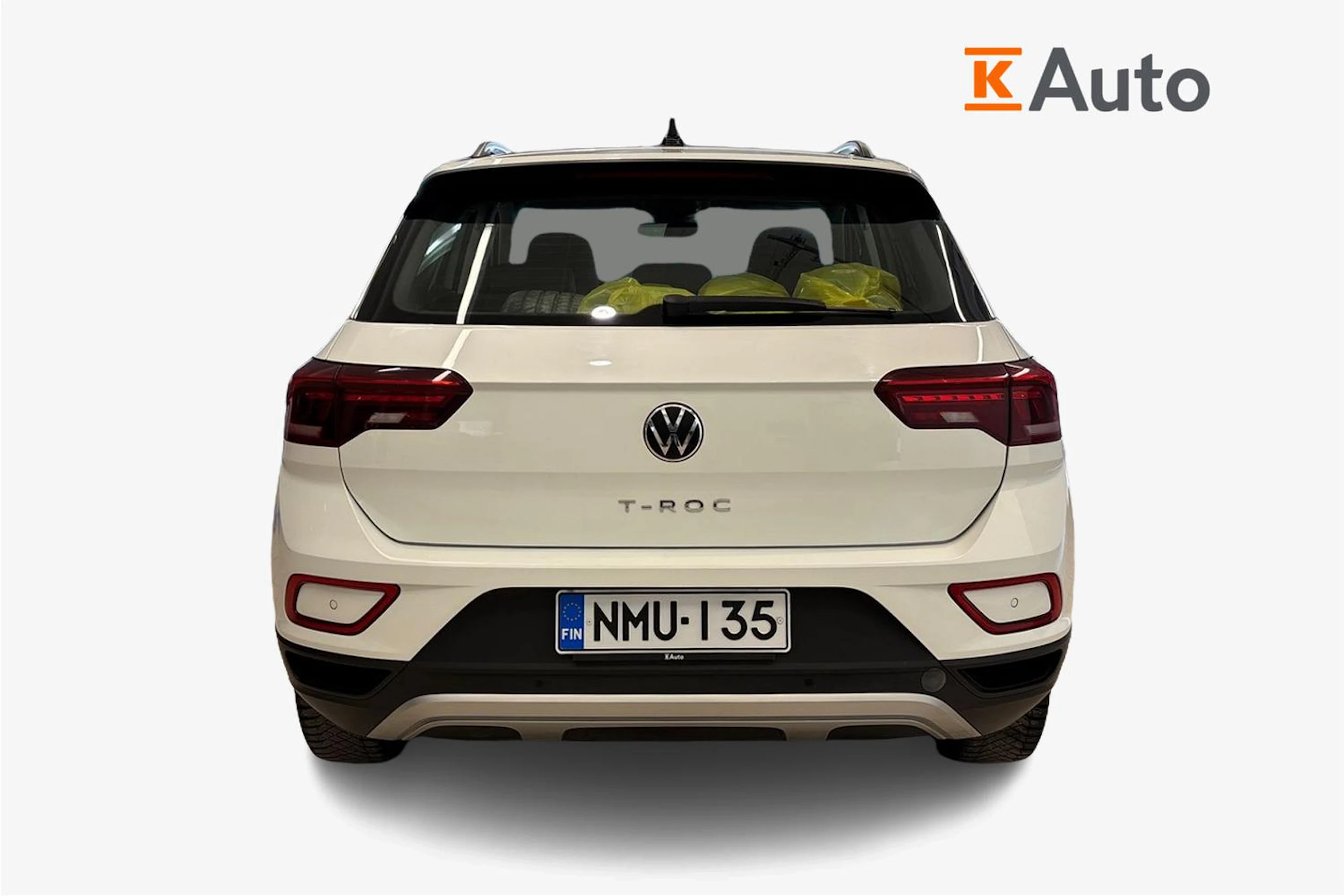Valkoinen Volkswagen T-Roc 2023 kuva 3.