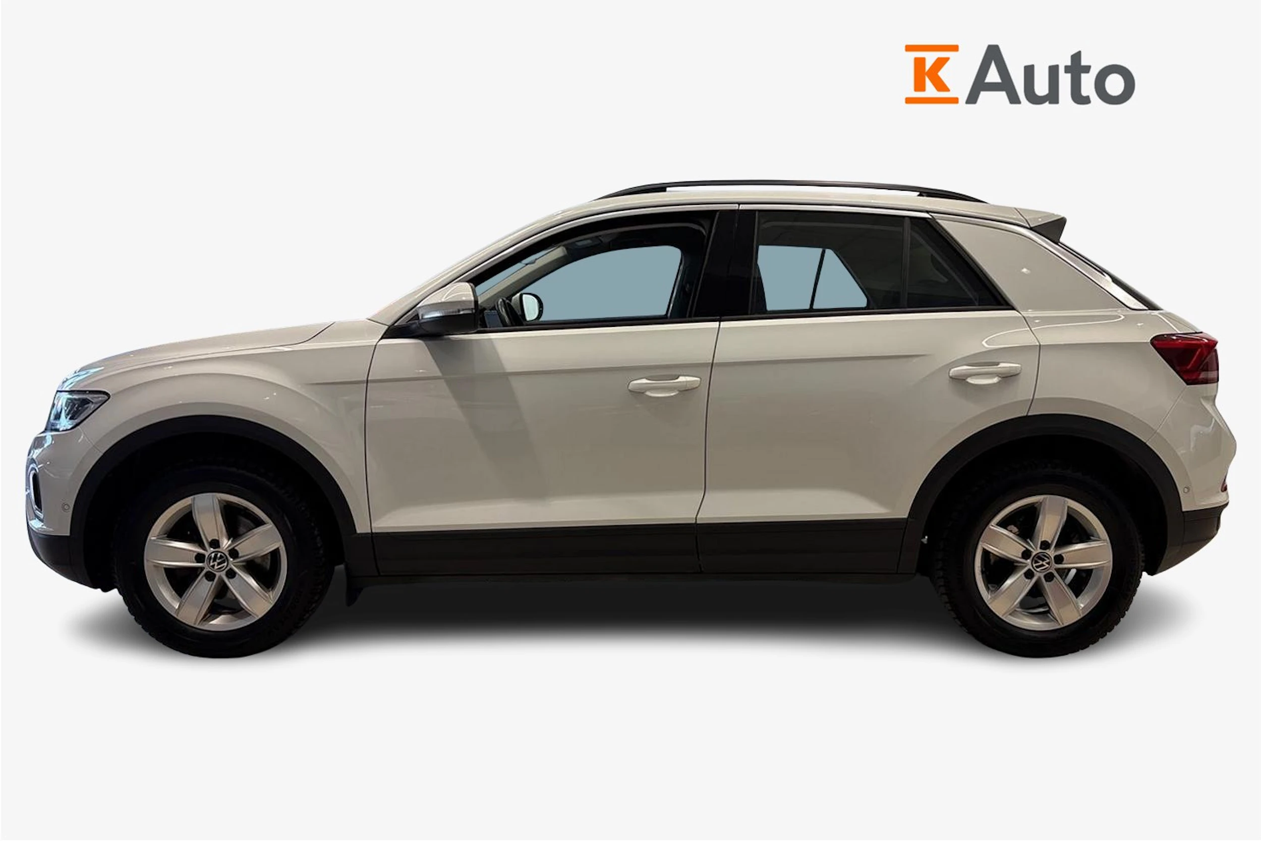 Valkoinen Volkswagen T-Roc 2023 kuva 5.
