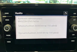 Valkoinen Volkswagen T-Roc 2023 kuva 16.