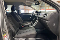 harmaa Volkswagen T-Roc 2023 kuva 11.