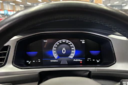 harmaa Volkswagen T-Roc 2023 kuva 20.