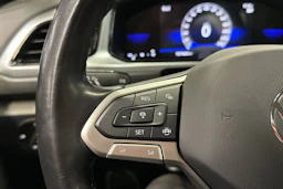 harmaa Volkswagen T-Roc 2023 kuva 21.