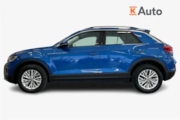 sininen Volkswagen T-Roc 2023 kuva 5.