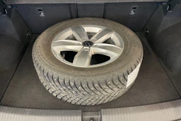 sininen Volkswagen T-Roc 2023 kuva 10.