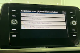sininen Volkswagen T-Roc 2023 kuva 20.