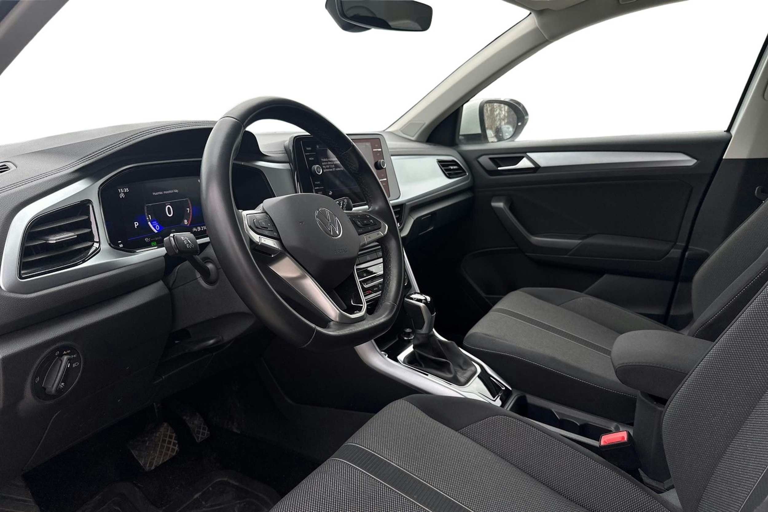 Valkoinen Volkswagen T-Roc 2023 kuva 3.