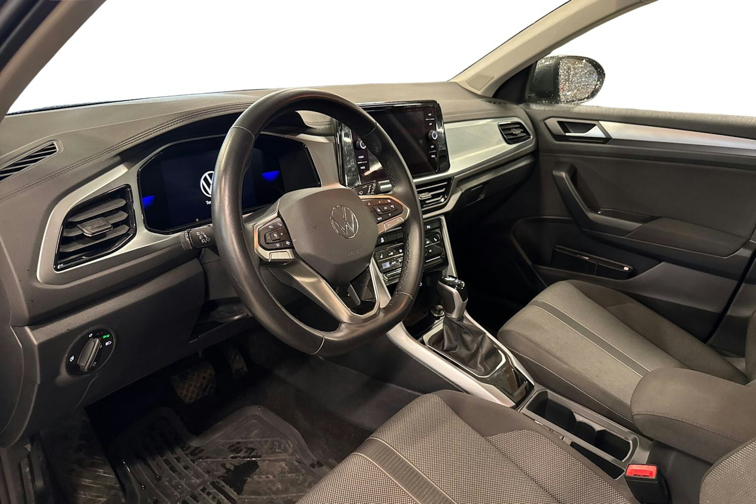 harmaa Volkswagen T-Roc 2023 kuva 3.