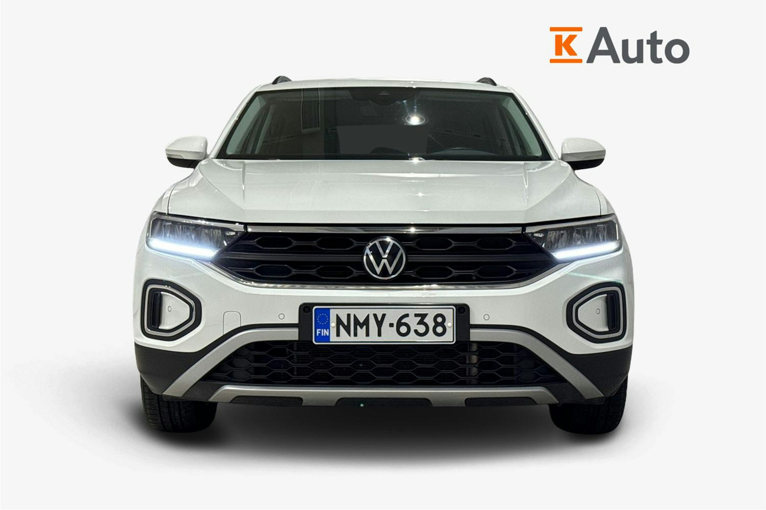 valkoinen Volkswagen T-Roc 2023 kuva 5.