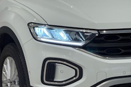 valkoinen Volkswagen T-Roc 2023 kuva 15.